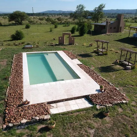 Pequena Polonia-Lodge & Cabanas Los Reartes Exterior photo
